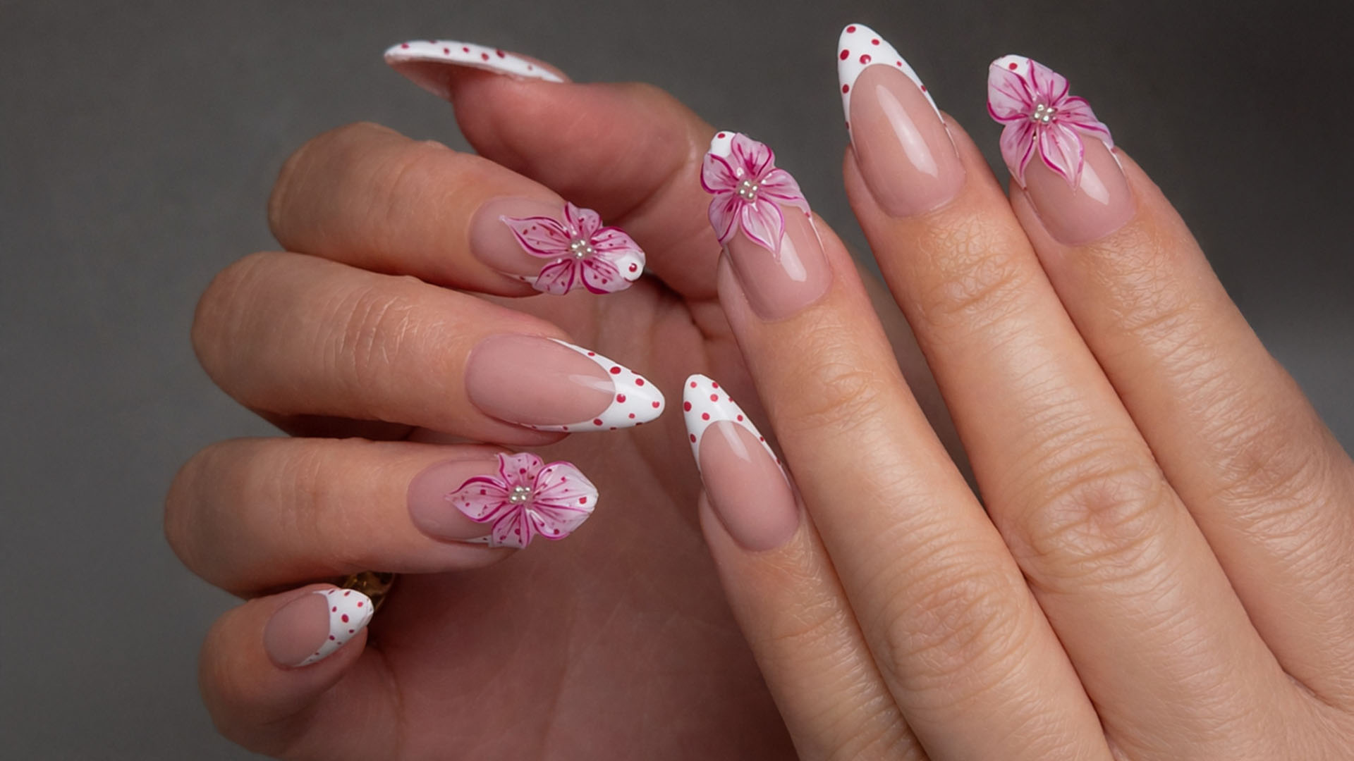 Superstar Dip Nails & Spa 
